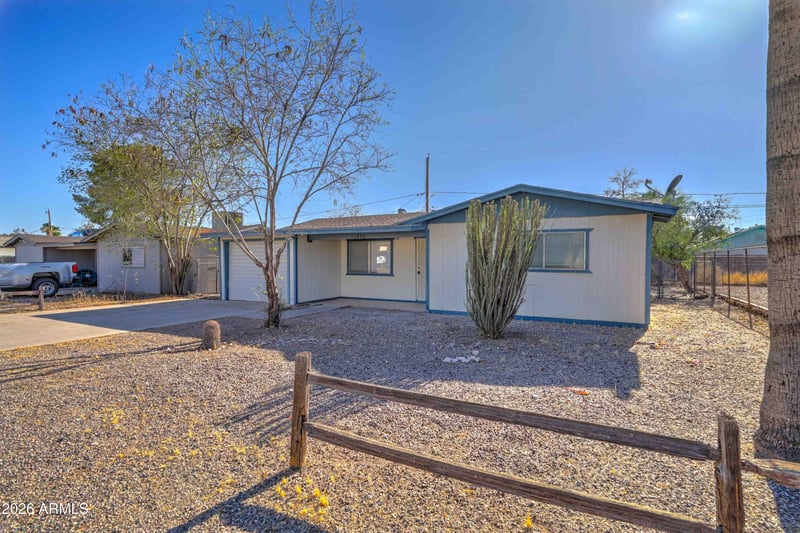 1880 Coconino Dr, Apache Junction, AZ 85120