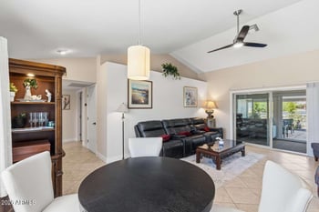 18802 Suncrest Ct, Sun City West, AZ 85375