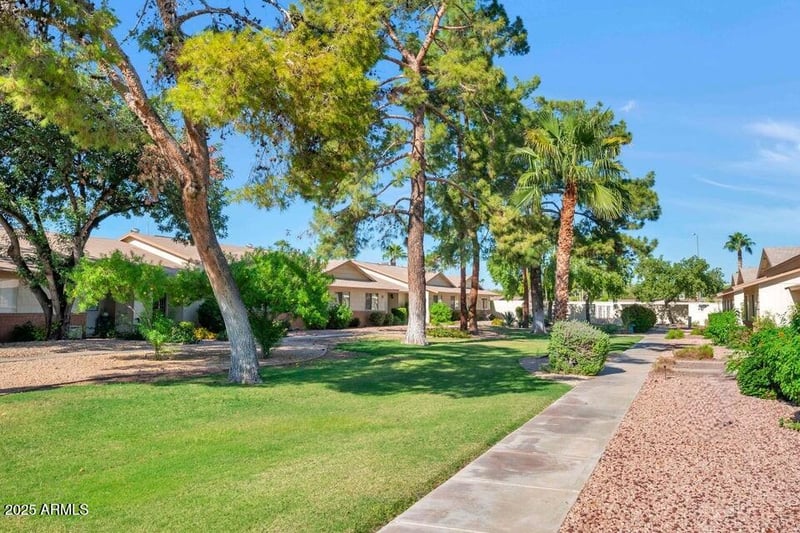 18803 Palomar Dr, Sun City West, AZ 85375