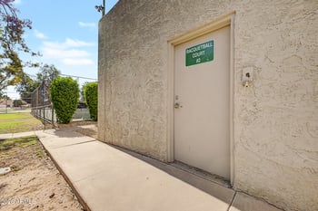 18806 44th Dr, Glendale, AZ 85308