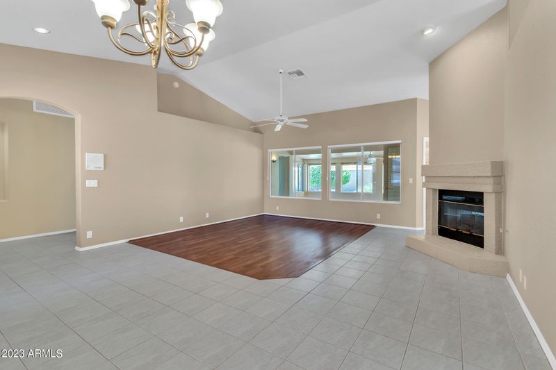 18806 N 89th Dr, Peoria, AZ 85382