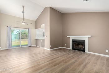 18807 46th Dr, Glendale, AZ 85308