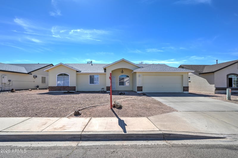 1881 12th Ave, Apache Junction, AZ 85120