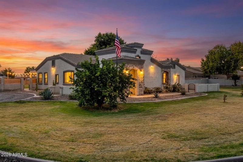 18811 College Dr, Litchfield Park, AZ 85340