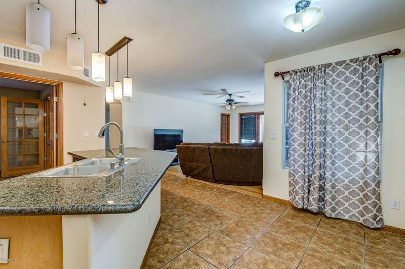 18815 N 68th Ave, Glendale, AZ 85308