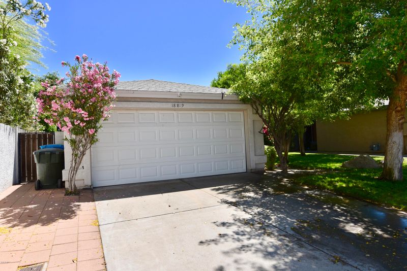 18819 N 7th Pl, Phoenix, AZ 85024