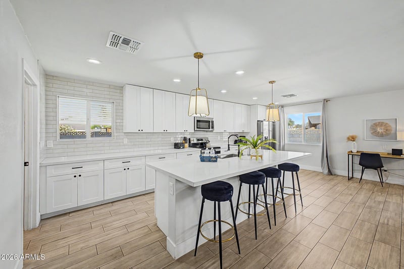 1882 Loma Vista Dr, Tempe, AZ 85282