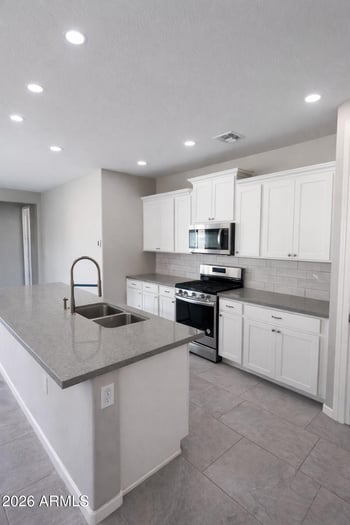 18822 Medlock Dr, Litchfield Park, AZ 85340