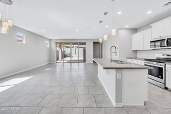 18822 Medlock Dr, Litchfield Park, AZ 85340