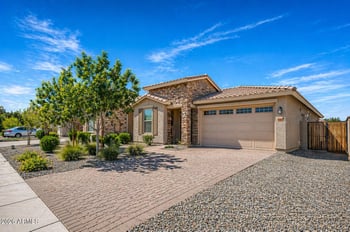 18822 Medlock Dr, Litchfield Park, AZ 85340