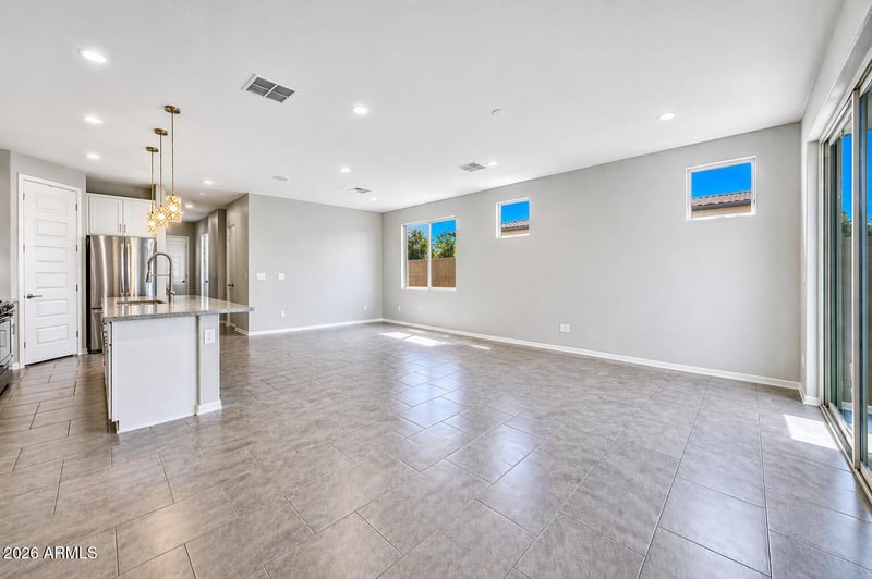 18822 Medlock Dr, Litchfield Park, AZ 85340