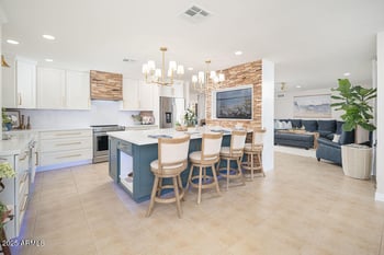 18823 97th Ln, Peoria, AZ 85382