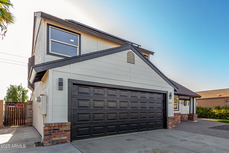 18832 50th Ave, Glendale, AZ 85308