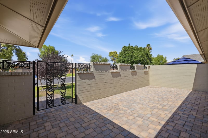 18835 Mayan Dr, Sun City, AZ 85373