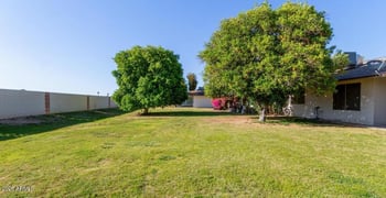 18842 Lakeforest Dr, Sun City, AZ 85373