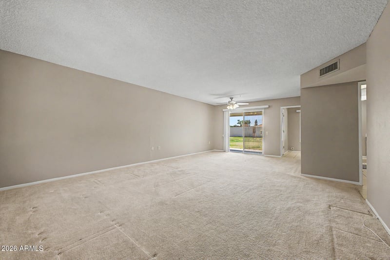18842 Lakeforest Dr, Sun City, AZ 85373