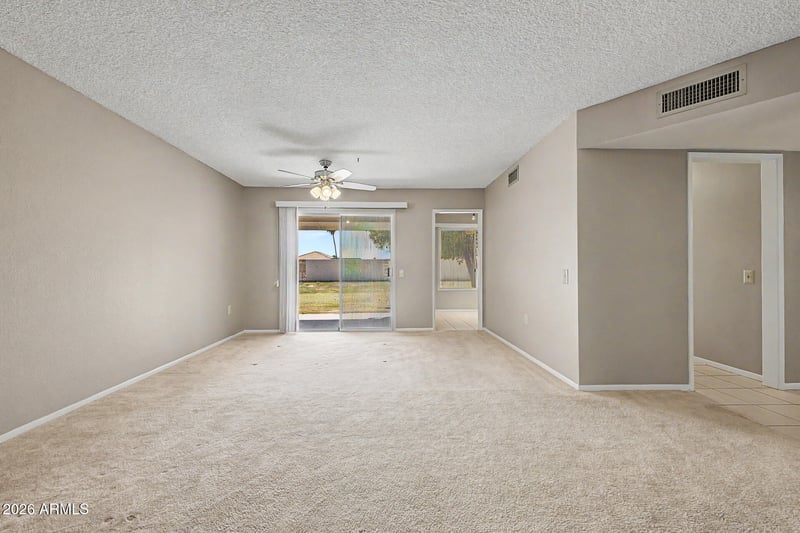 18842 Lakeforest Dr, Sun City, AZ 85373