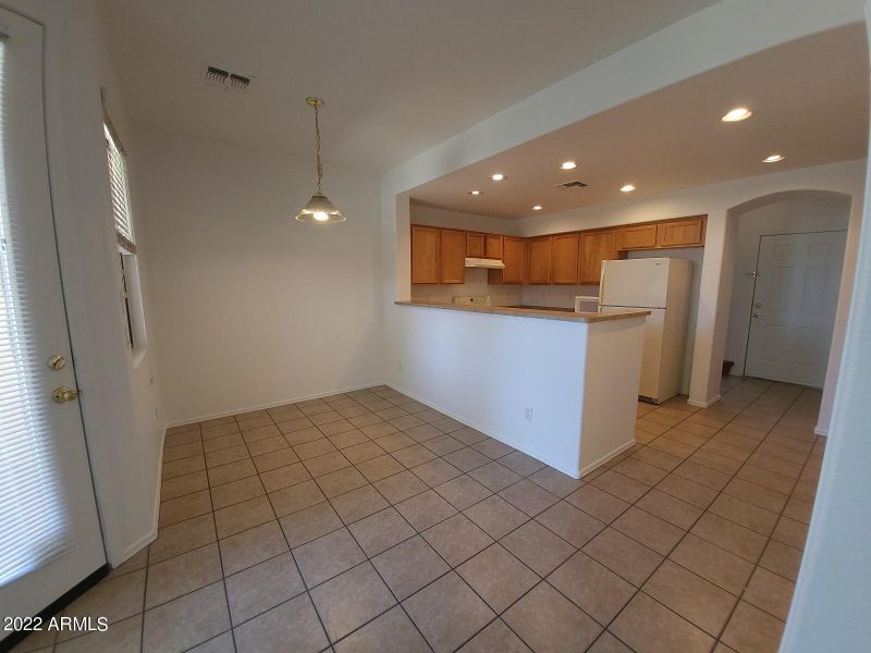 1886 E Don Carlos Ave #108, Tempe, AZ 85281