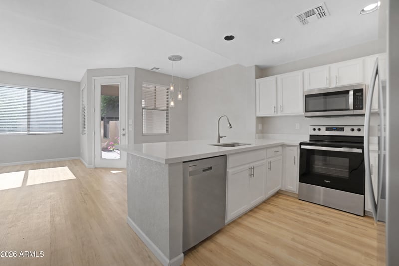 1886 E Don Carlos Ave #113, Tempe, AZ 85281