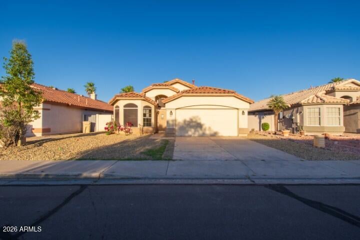 18865 79th Dr, Glendale, AZ 85308