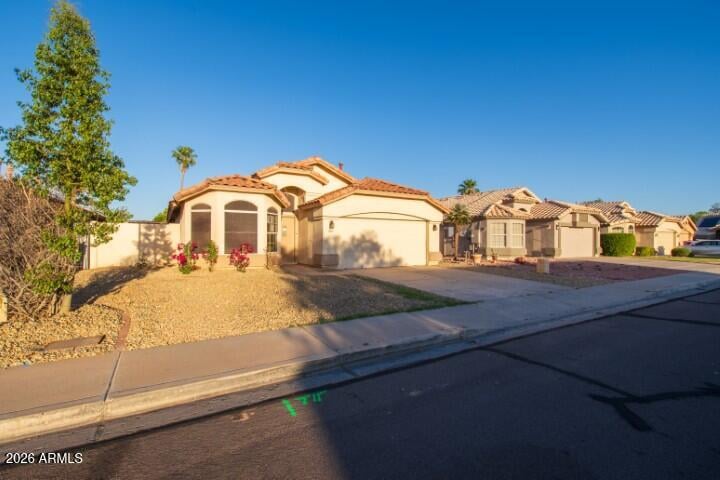18865 79th Dr, Glendale, AZ 85308