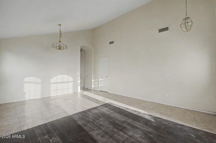 18865 79th Dr, Glendale, AZ 85308