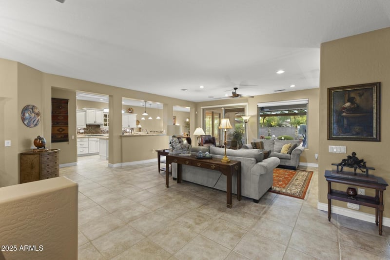 18867 Summerbreeze Way, Surprise, AZ 85374