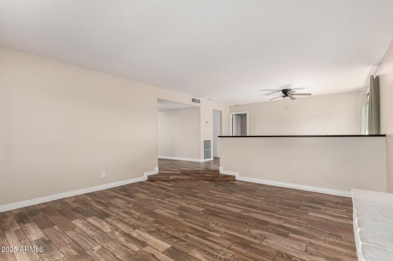 1887 La Donna Dr, Tempe, AZ 85283