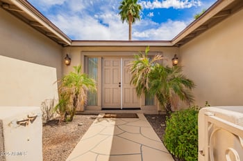 1887 La Donna Dr, Tempe, AZ 85283