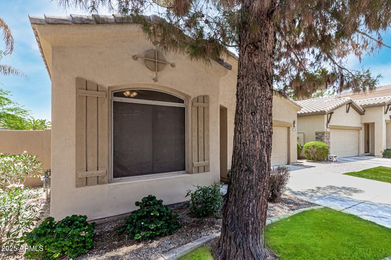 1887 Periwinkle Way, Chandler, AZ 85248