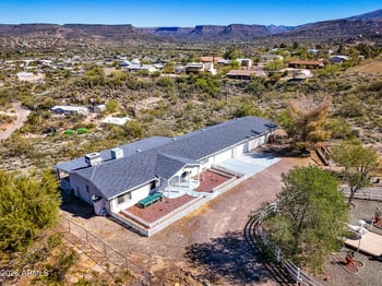 18870 Ellen Dr, Black Canyon City, AZ 85324