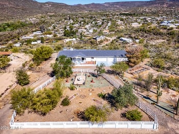 18870 Ellen Dr, Black Canyon City, AZ 85324