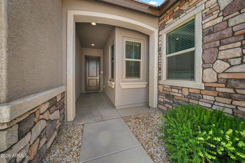 18873 W Shaw Butte Dr, Surprise, AZ 85388