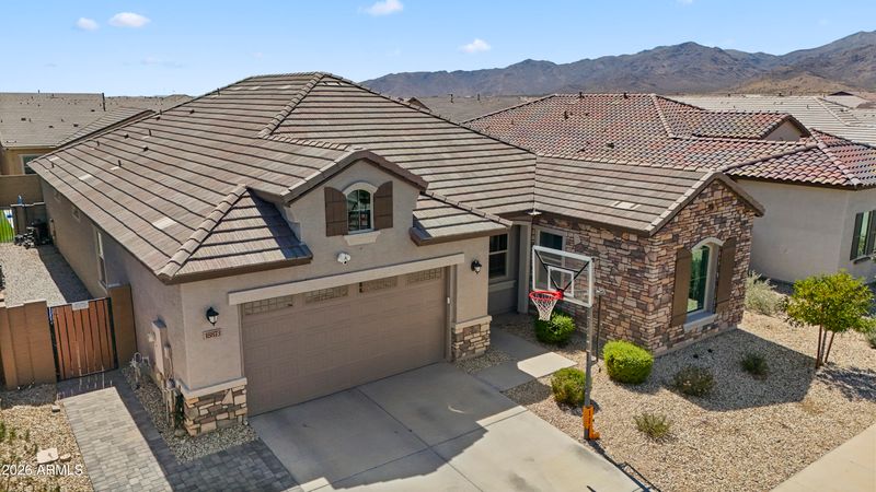 18873 W Shaw Butte Dr, Surprise, AZ 85388