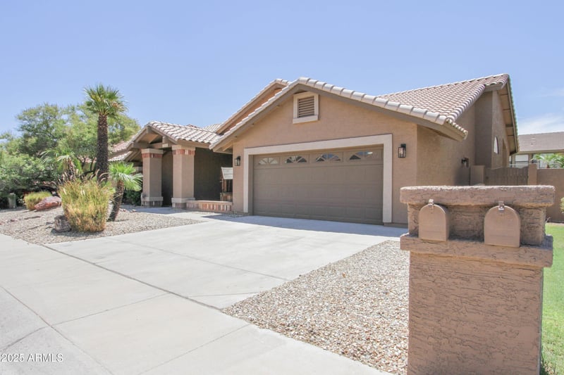 18874 69th Ave, Glendale, AZ 85308