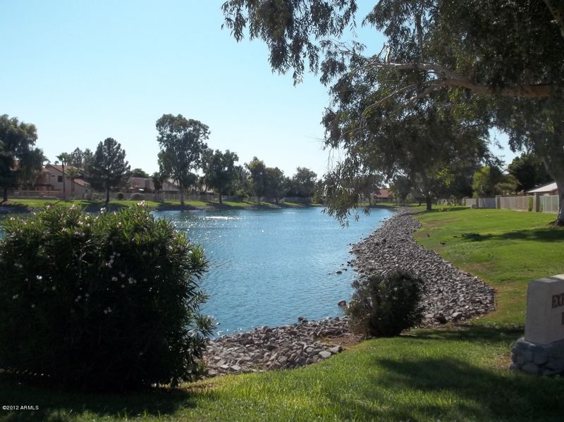 18885 N 69th Dr, Glendale, AZ 85308
