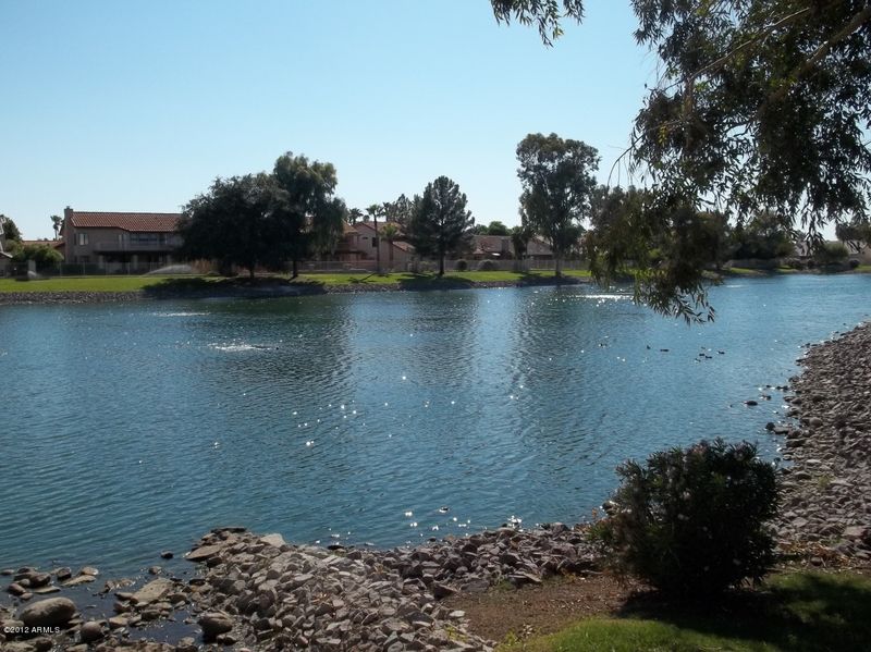 18885 N 69th Dr, Glendale, AZ 85308