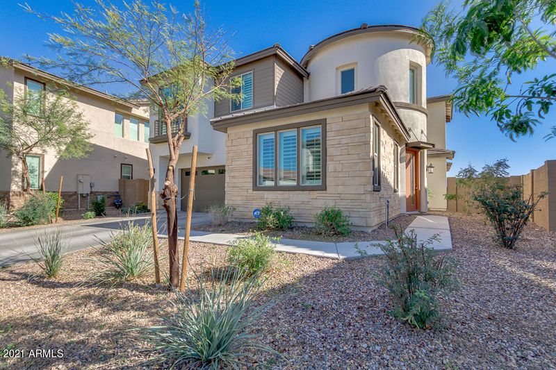 189 E Desert Broom Dr, Chandler, AZ 85286