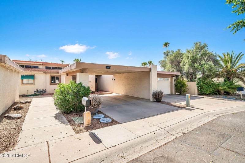 189 Laguna Dr E, Litchfield Park, AZ 85340