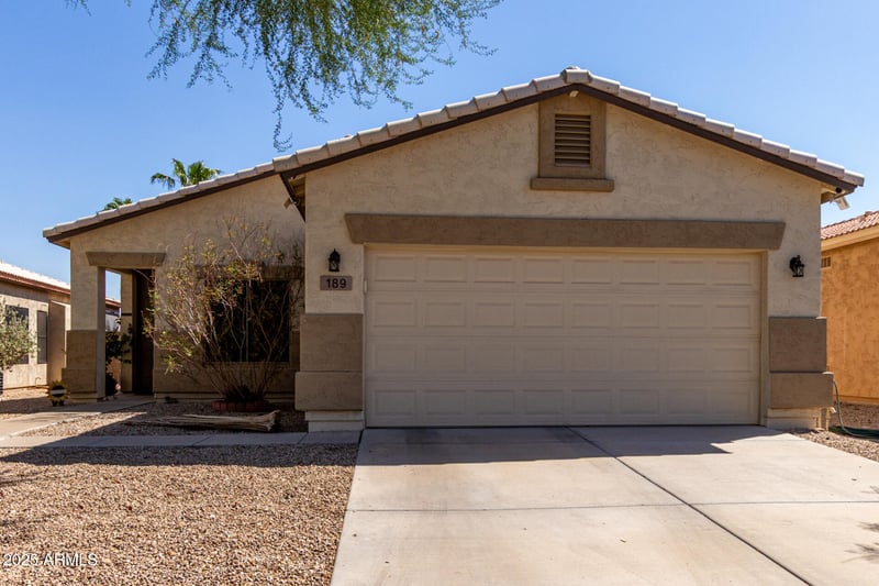 189 Shawnee Rd, San Tan Valley, AZ 85143