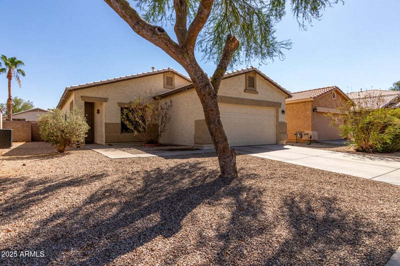 189 Shawnee Rd, San Tan Valley, AZ 85143