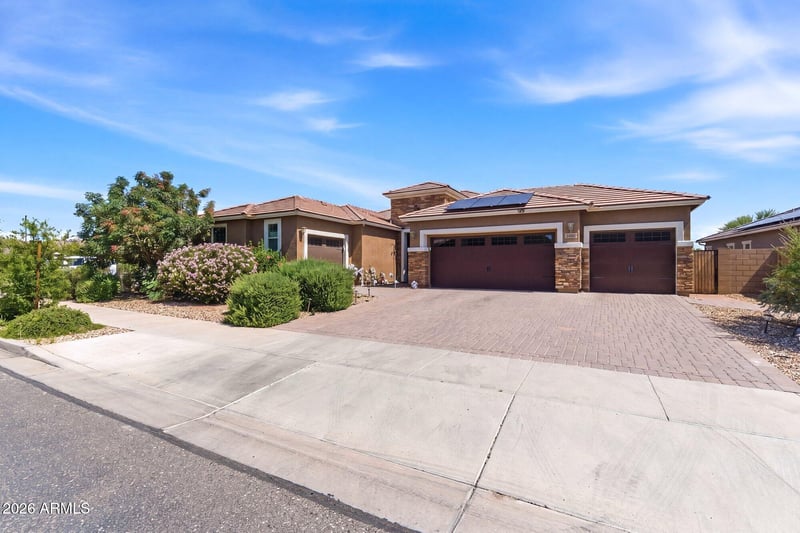 18904 Mercer Ln, Surprise, AZ 85388