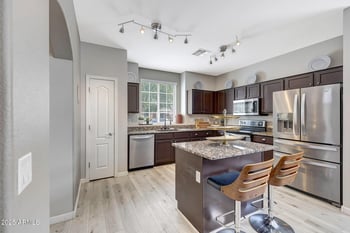 18908 43rd Way, Phoenix, AZ 85050