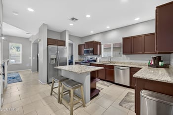 1891 Voyager Dr, Gilbert, AZ 85295