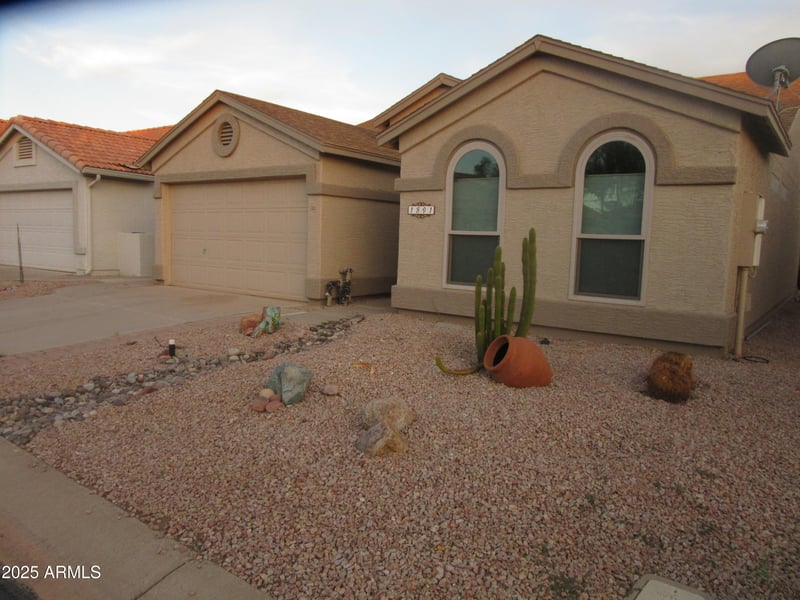 1891 Westchester Dr, Chandler, AZ 85249