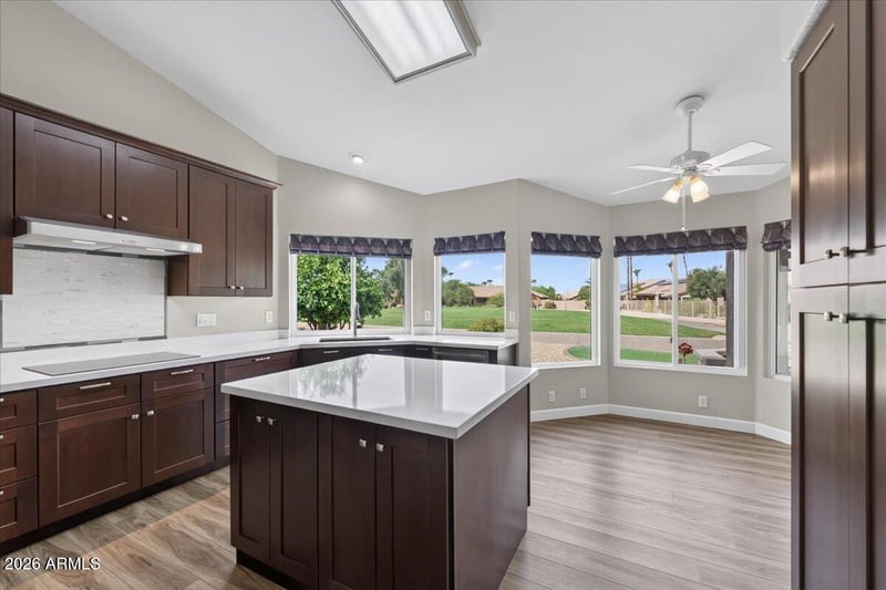 18918 N 88th Dr, Peoria, AZ 85382