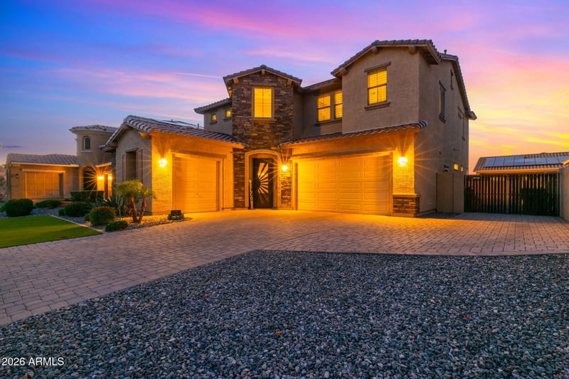 18924 Medlock Dr, Litchfield Park, AZ 85340