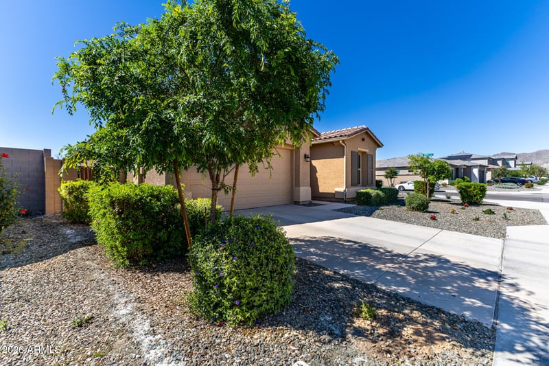 18947 Palo Verde Dr, Litchfield Park, AZ 85340