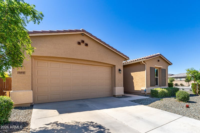 18947 Palo Verde Dr, Litchfield Park, AZ 85340