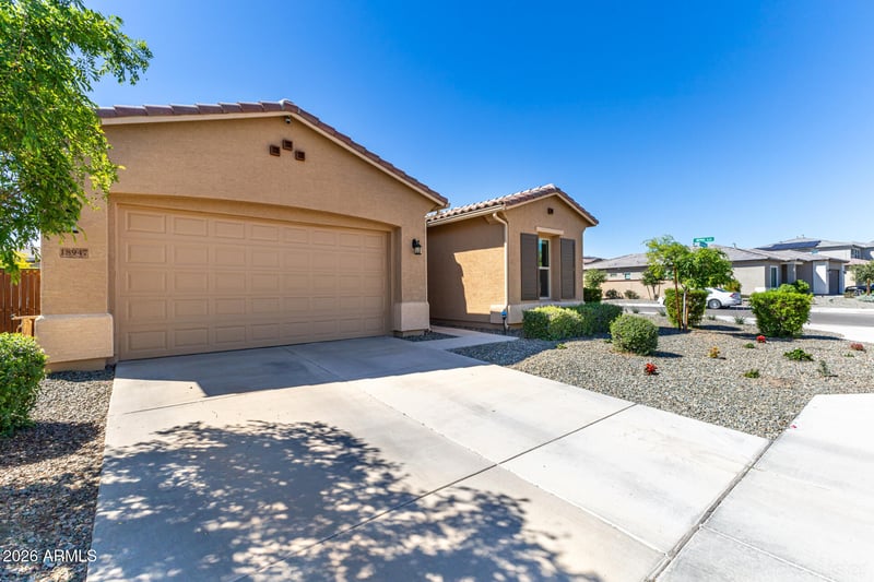 18947 Palo Verde Dr, Litchfield Park, AZ 85340